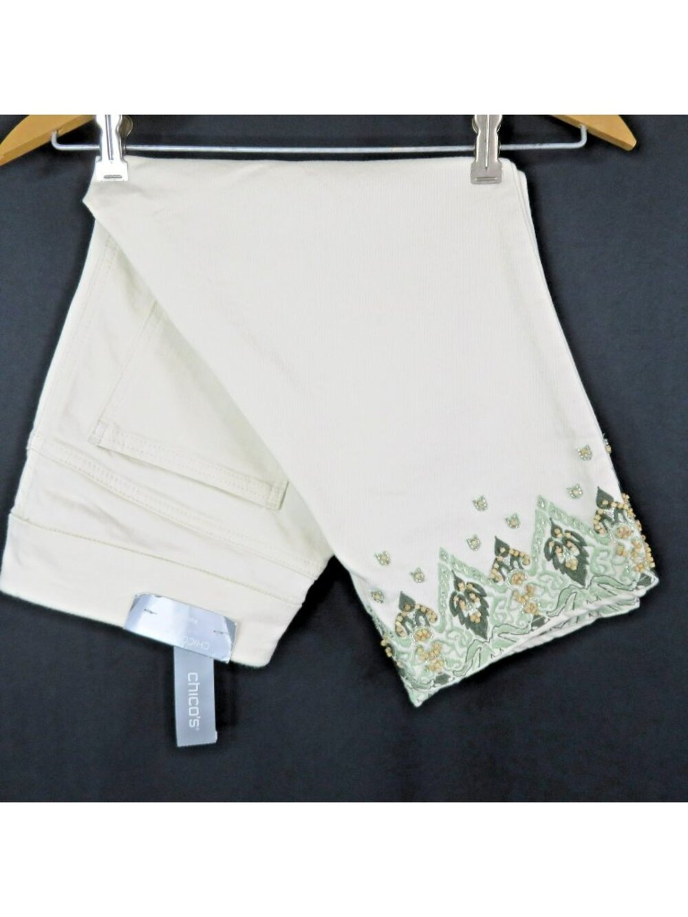 Chicos Capris Stretch Denim Beaded Cuff  Chico Size 1  NEW  Ladies Size 8 Cream